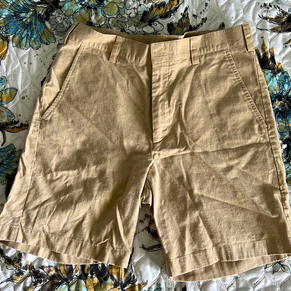 Amiani Linen Khaki Shorts Size 32